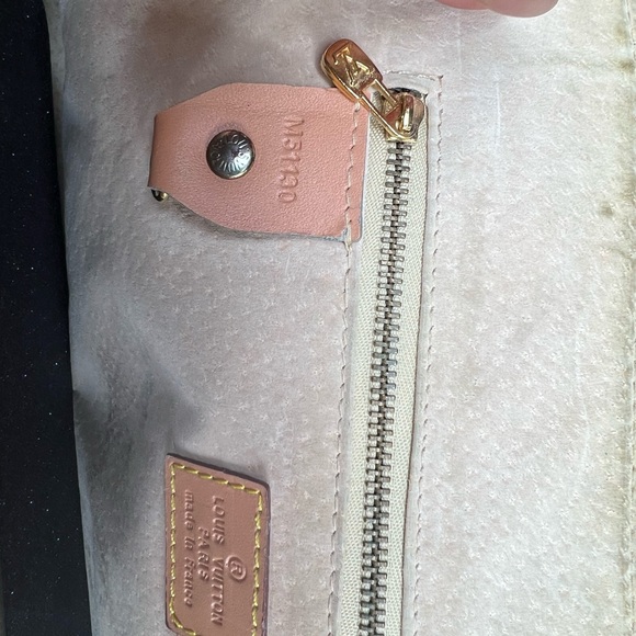 Purse - Picture 3 of 3